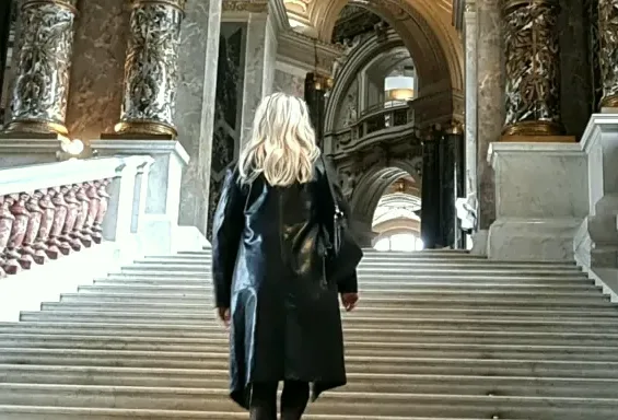 Astrid, 20