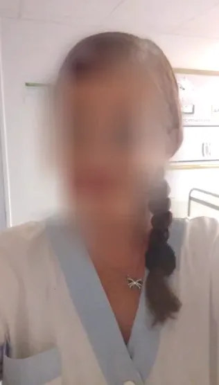 Bernadette, 37