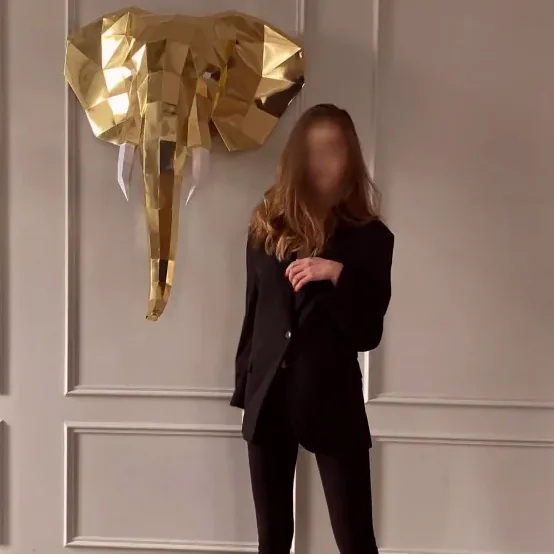 Christina, 33