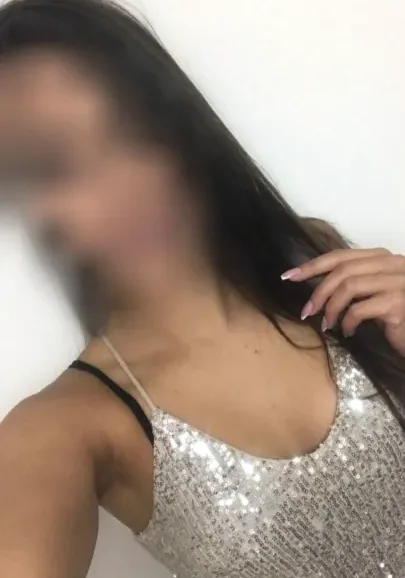 Jasmin, 24