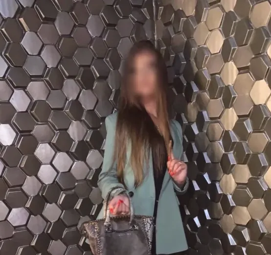 Karin, 31
