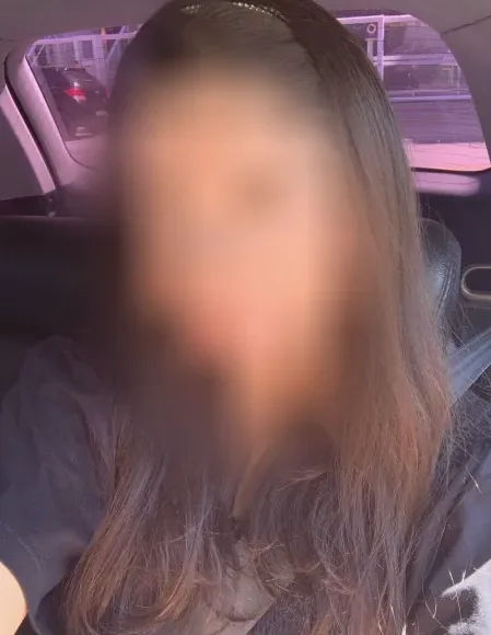 Martina, 28