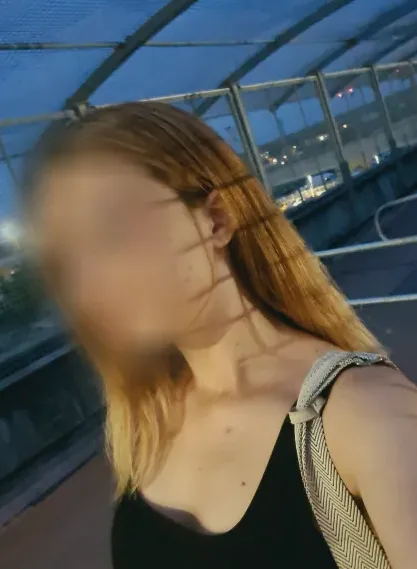 Merve, 23