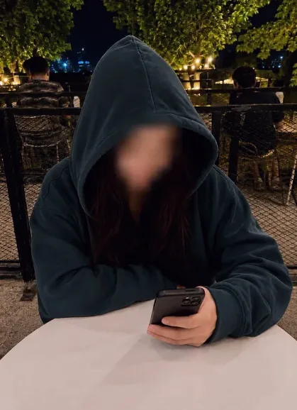 Sarah, 26