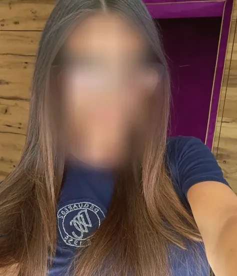 Sina, 38